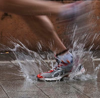 correre-sotto-la-pioggia.jpg